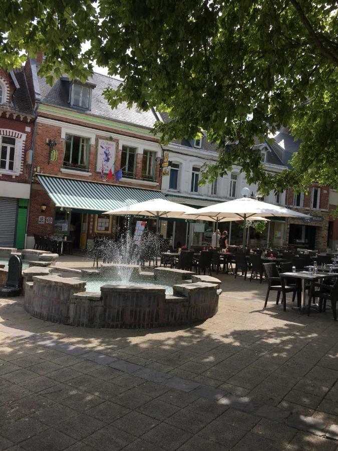 Le Clemenceau Apartamento Péronne Exterior foto