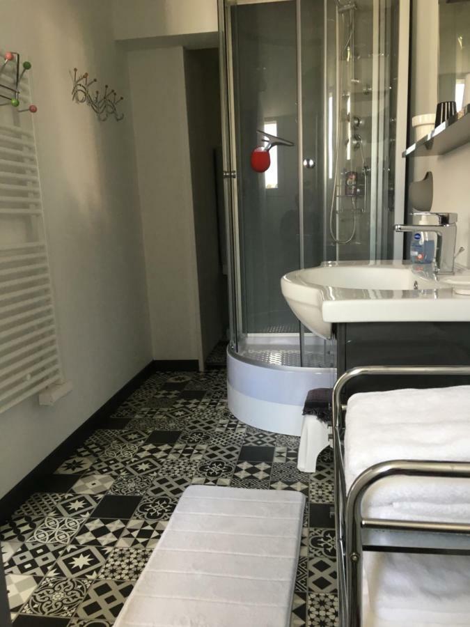 Le Clemenceau Apartamento Péronne Exterior foto